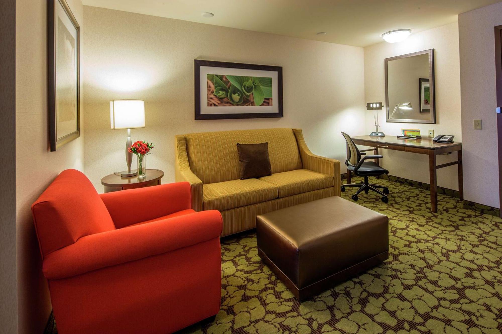 Hilton Garden Inn Uniontown Exteriör bild