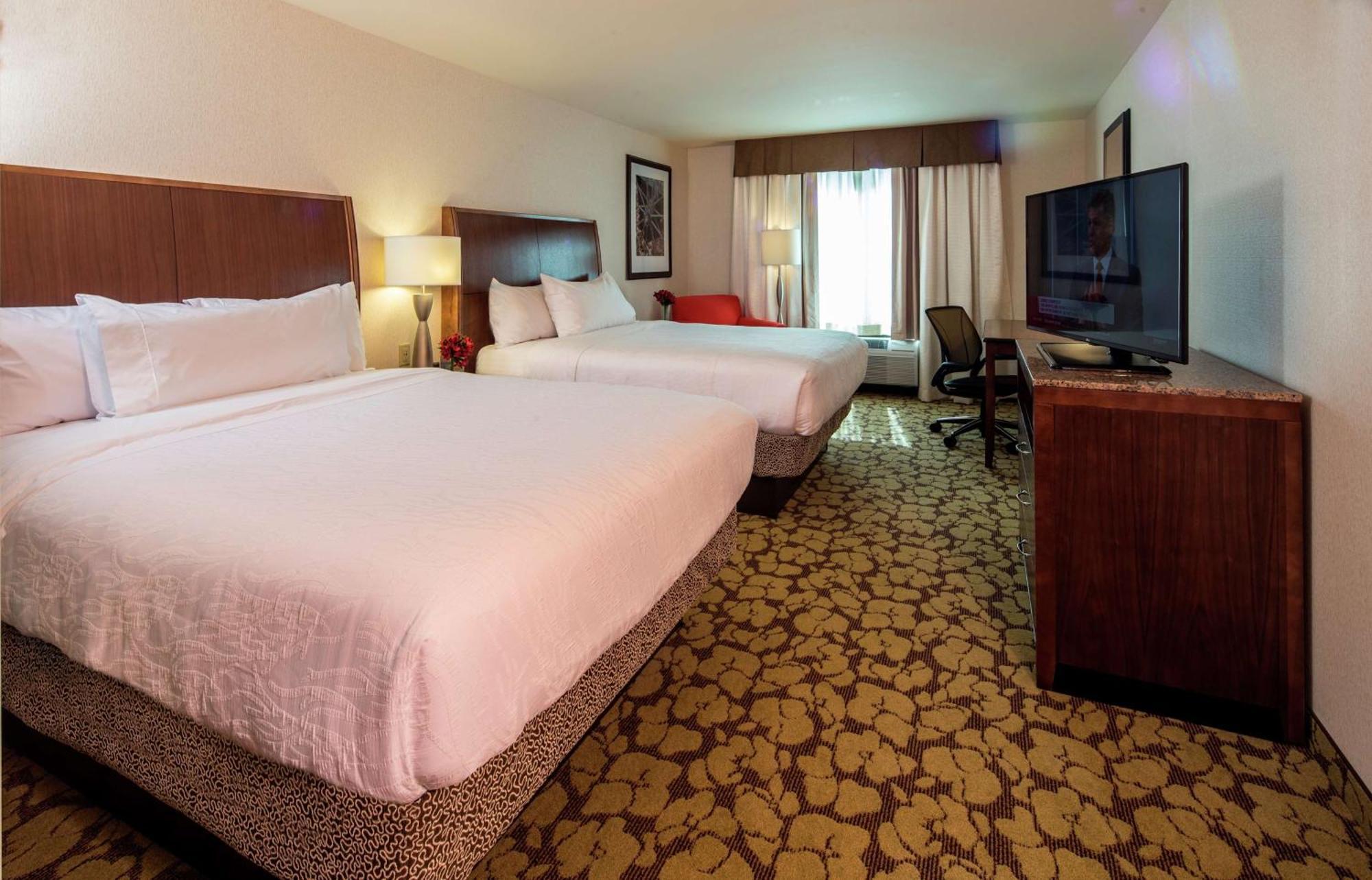 Hilton Garden Inn Uniontown Exteriör bild