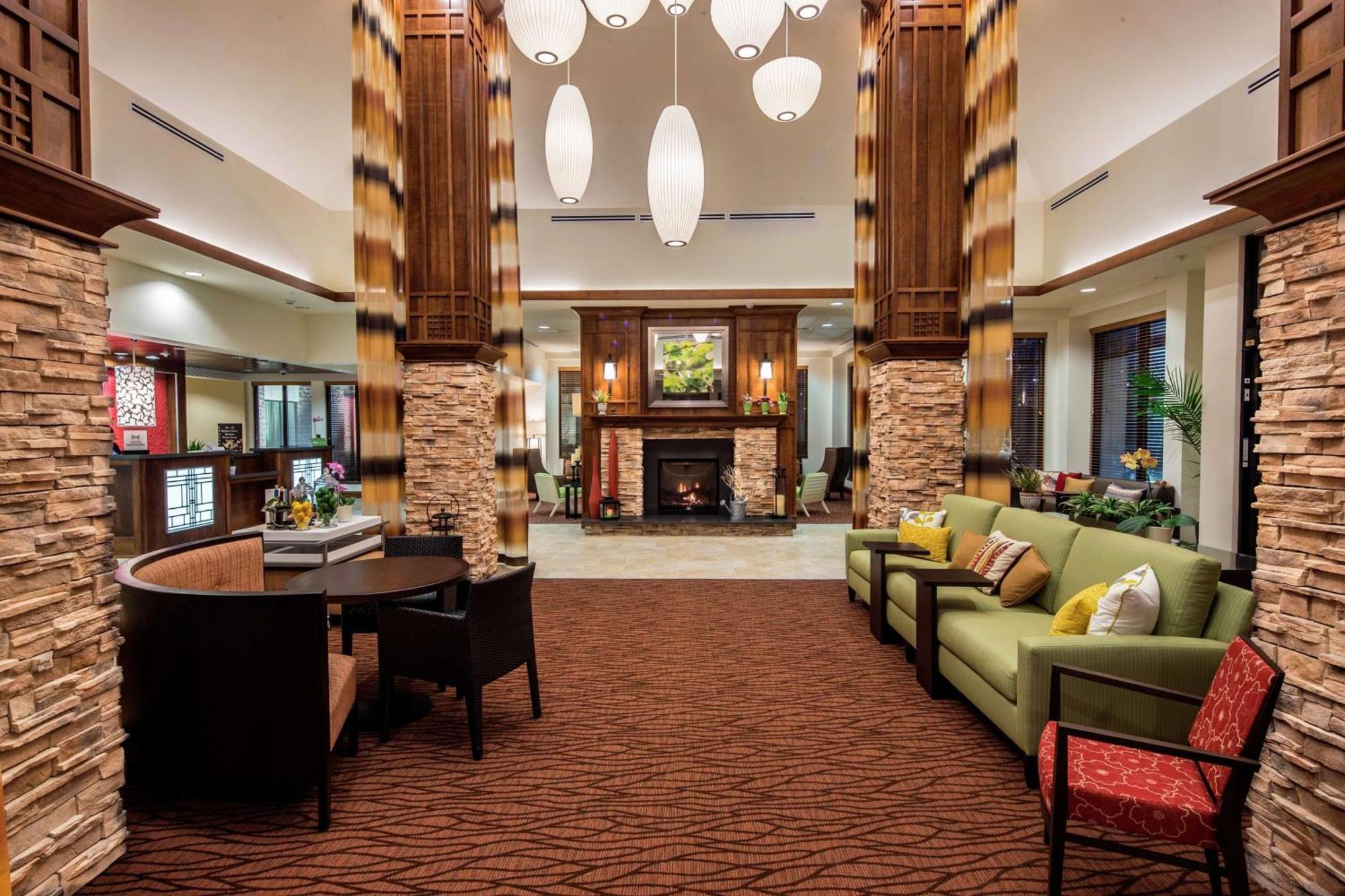 Hilton Garden Inn Uniontown Exteriör bild