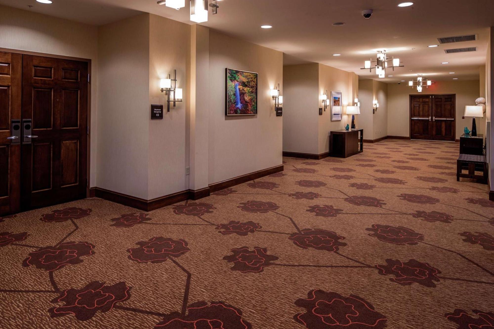 Hilton Garden Inn Uniontown Exteriör bild